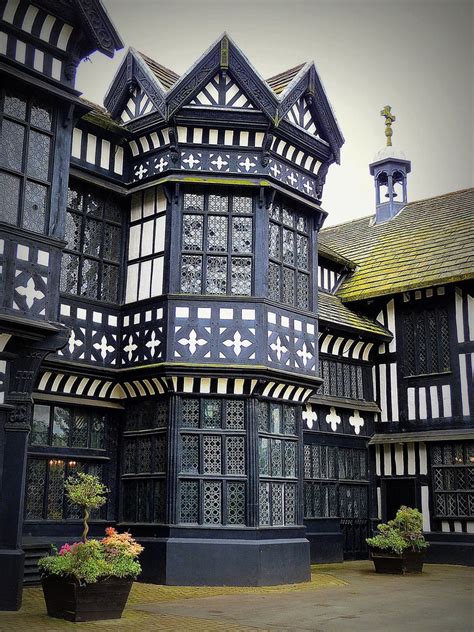 tudor era architecture